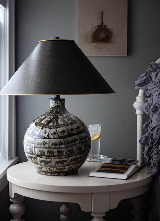 Animals.Motion Decoupage Lamp